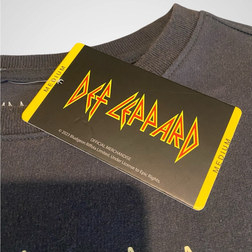 Mens Def Leppard licensed sweatshirt | 80’s rock | NWT size M - Picture 2 of 8